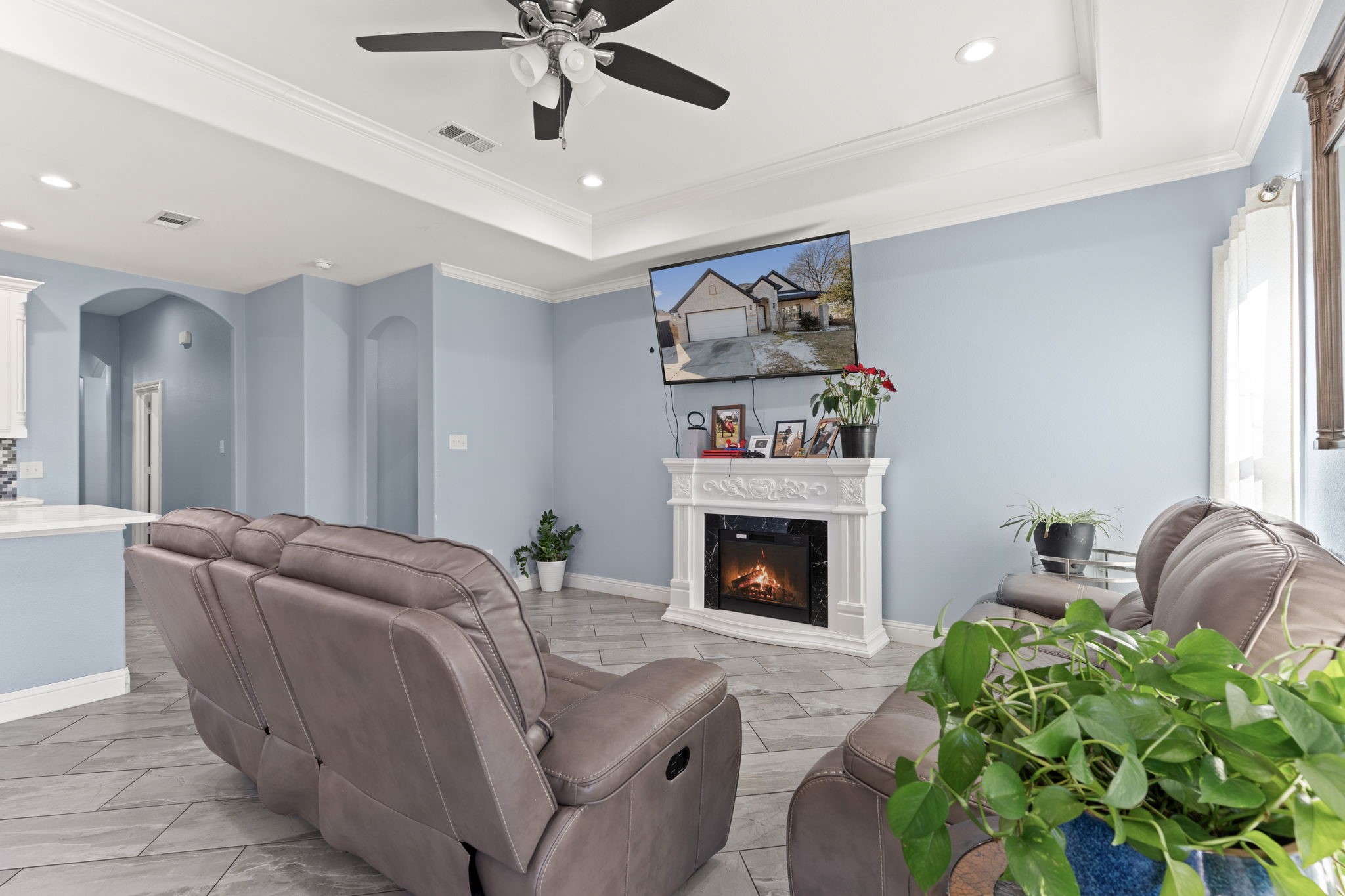 2512 High Crest Avenue Fort Worth TX 76111