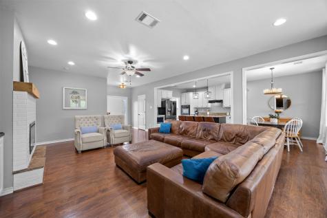 925 Wild Road Van Alstyne TX 75495