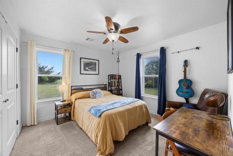 925 Wild Road Van Alstyne TX 75495