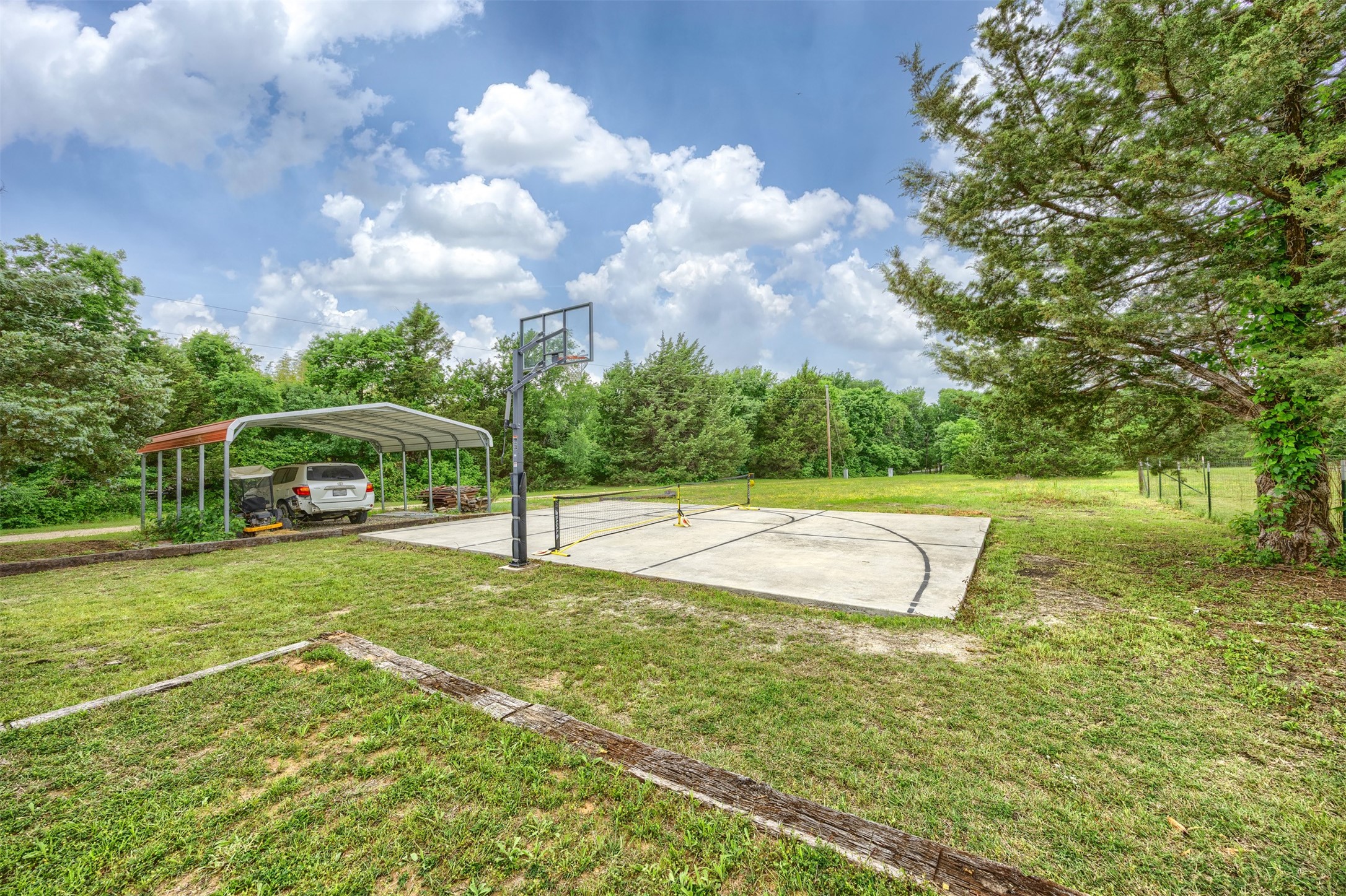 925 Wild Road Van Alstyne TX 75495