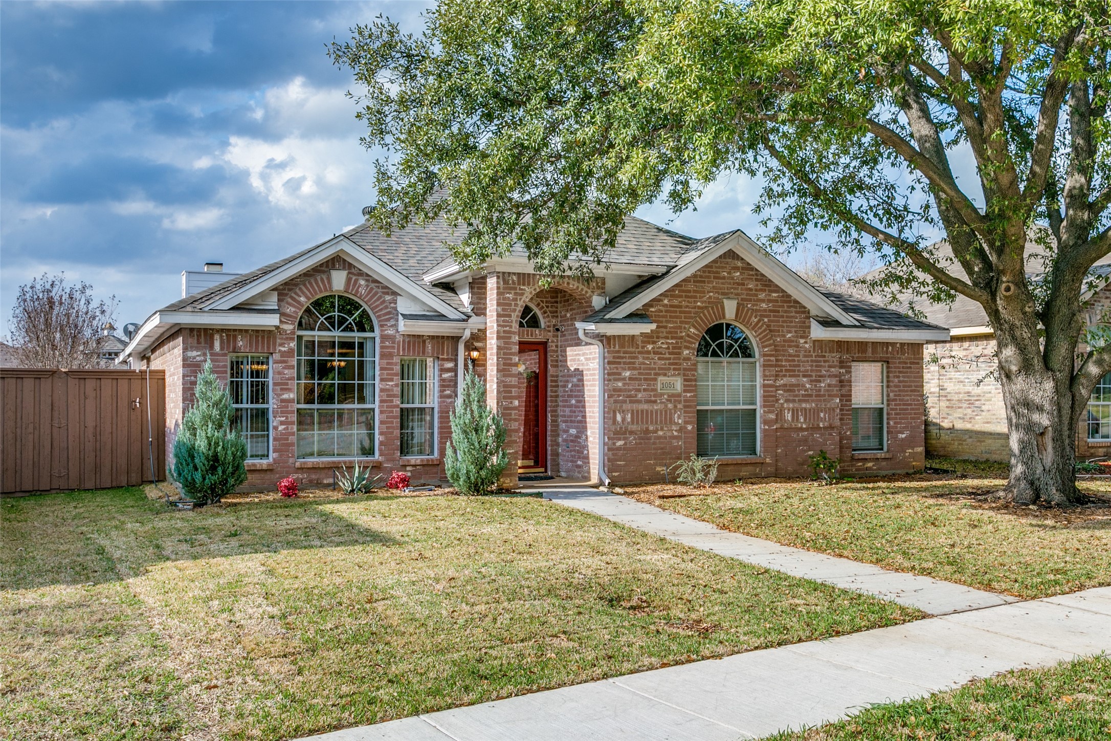 1051 Summit Park Lewisville TX 75077