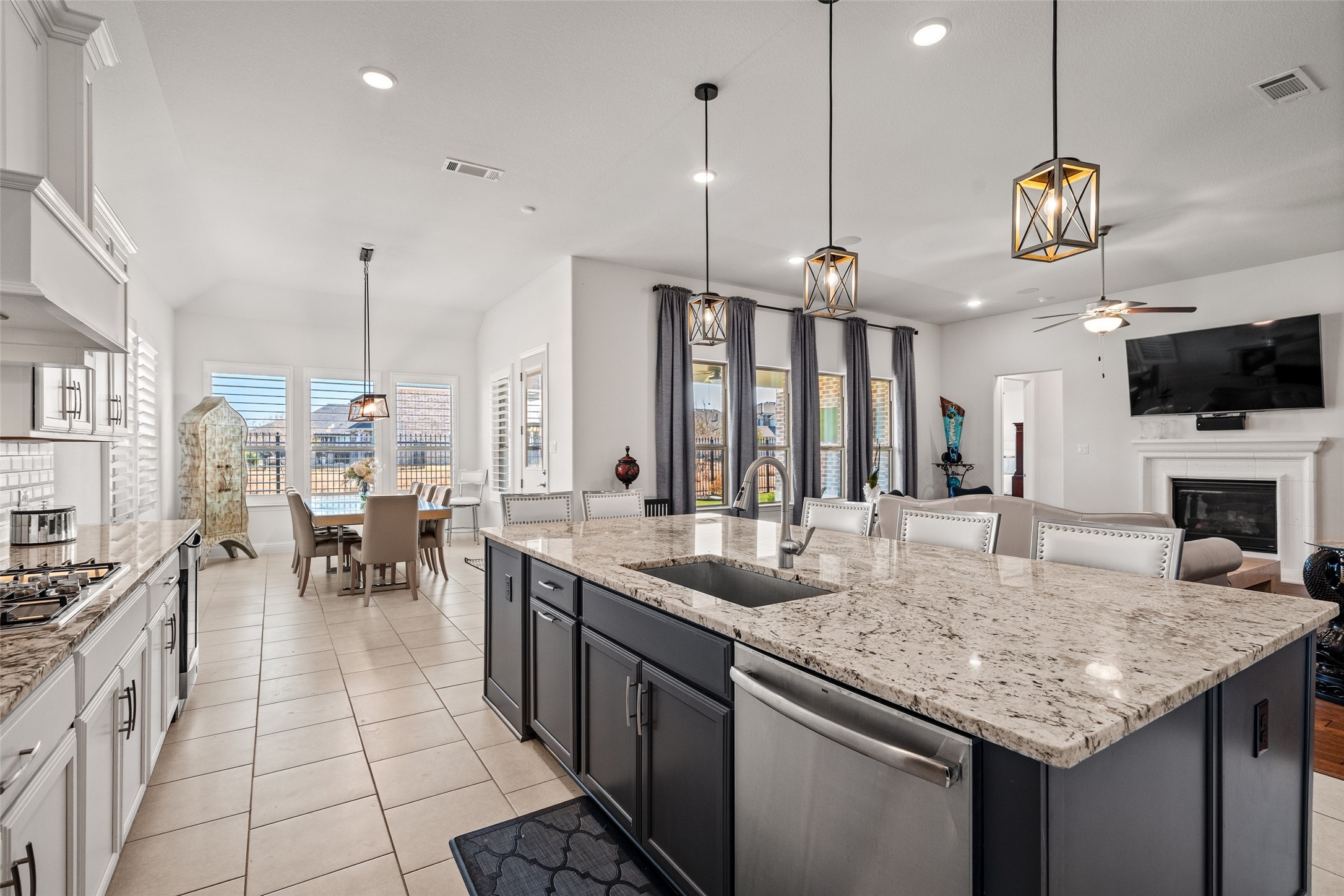 7605 Windsor The Colony TX 75056