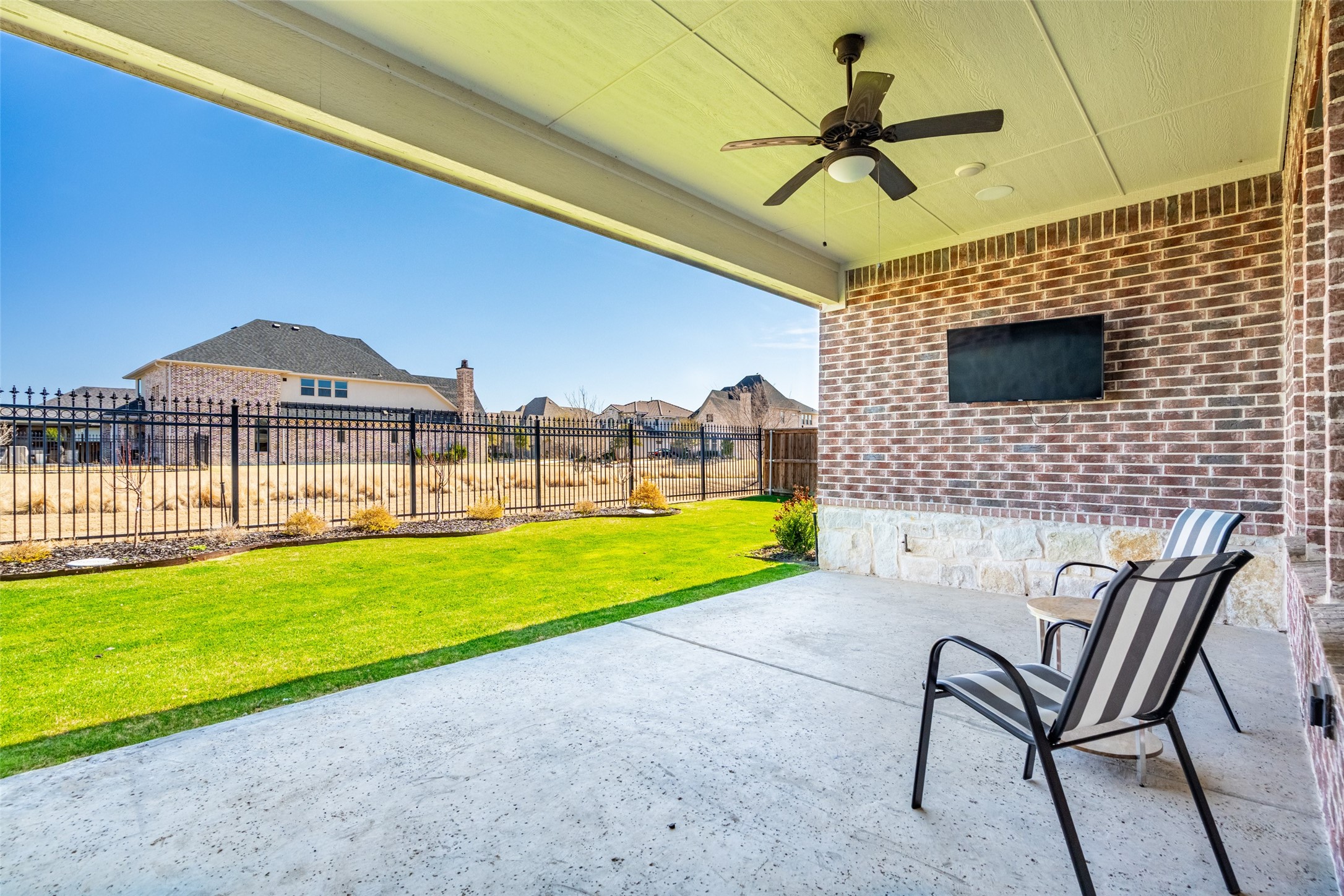 7605 Windsor The Colony TX 75056