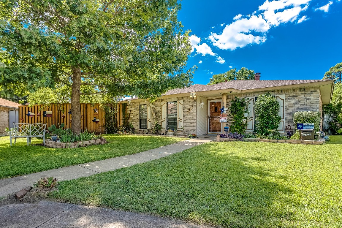 7418 Cloverglen Drive Dallas TX 75249