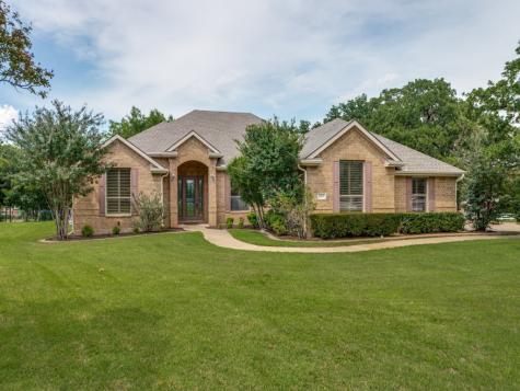 5009 Hunters Wood Court Joshua TX 76058