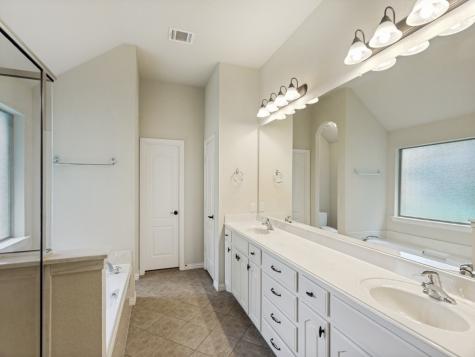 5009 Hunters Wood Court Joshua TX 76058