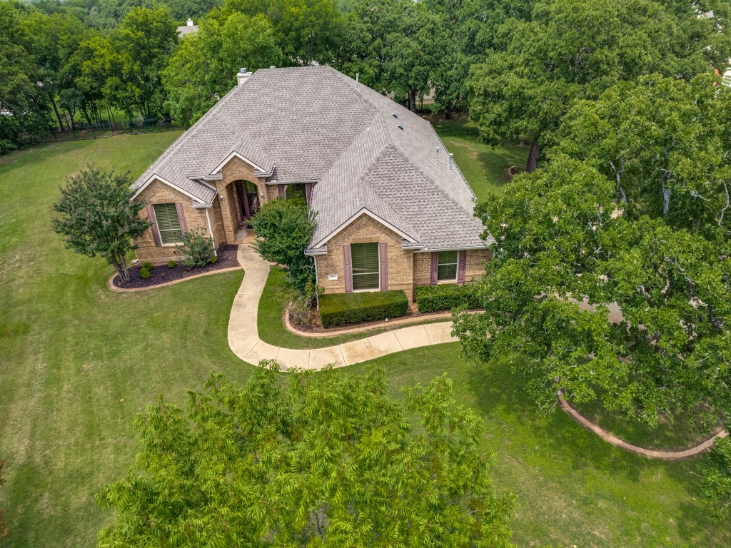 5009 Hunters Wood Court Joshua TX 76058
