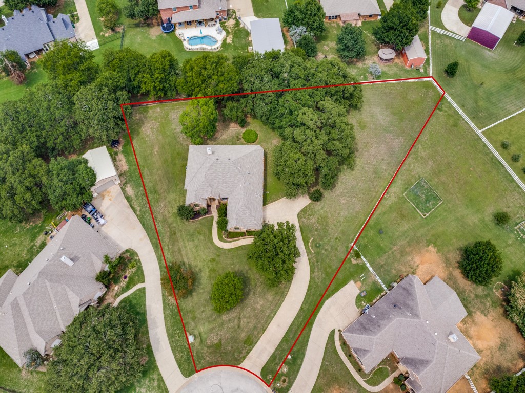 5009 Hunters Wood Court Joshua TX 76058