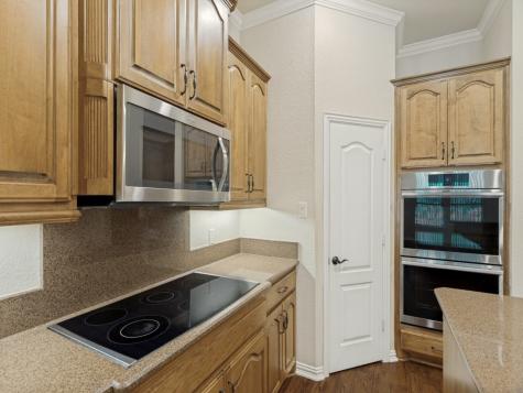 5009 Hunters Wood Court Joshua TX 76058
