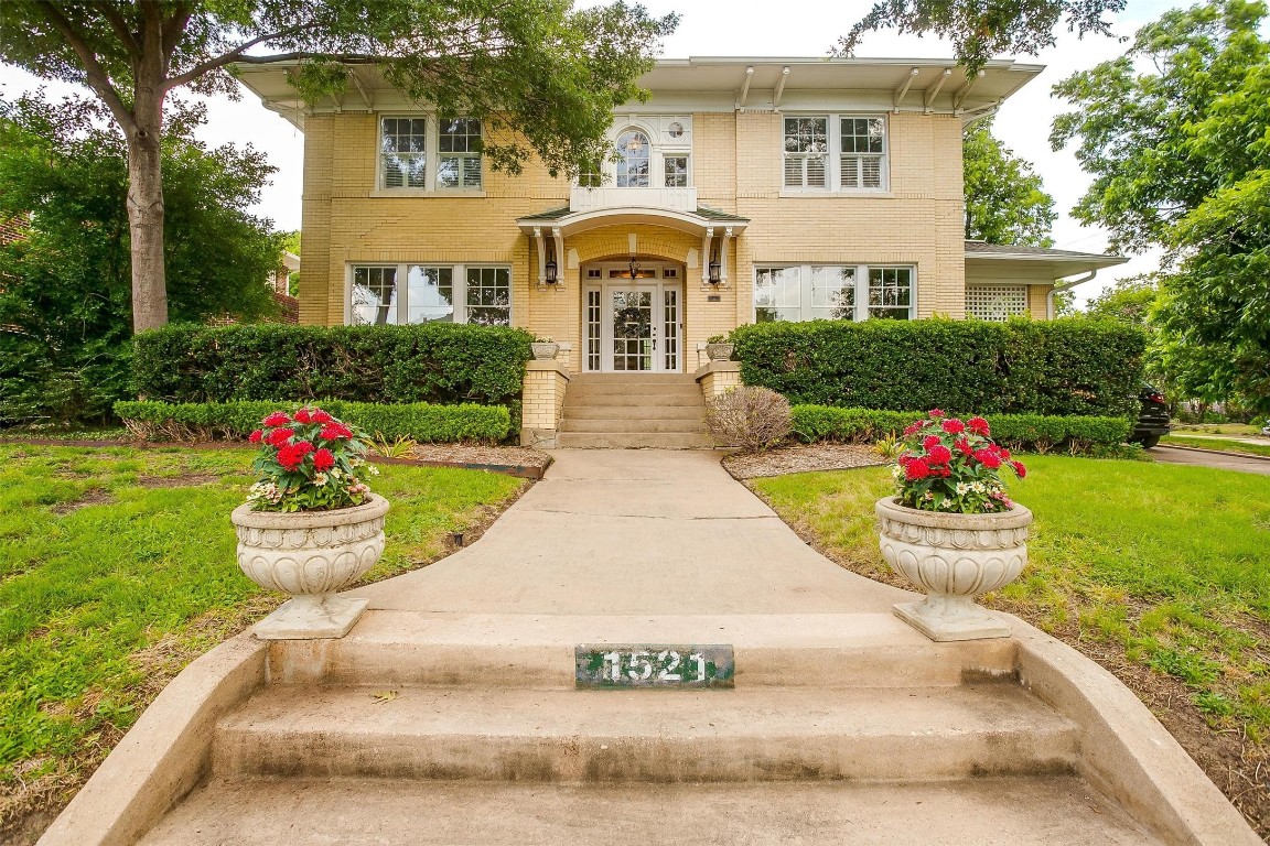1521 Elizabeth Boulevard Fort Worth TX 76110
