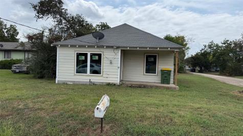 512 Park Street Marlin TX 76661