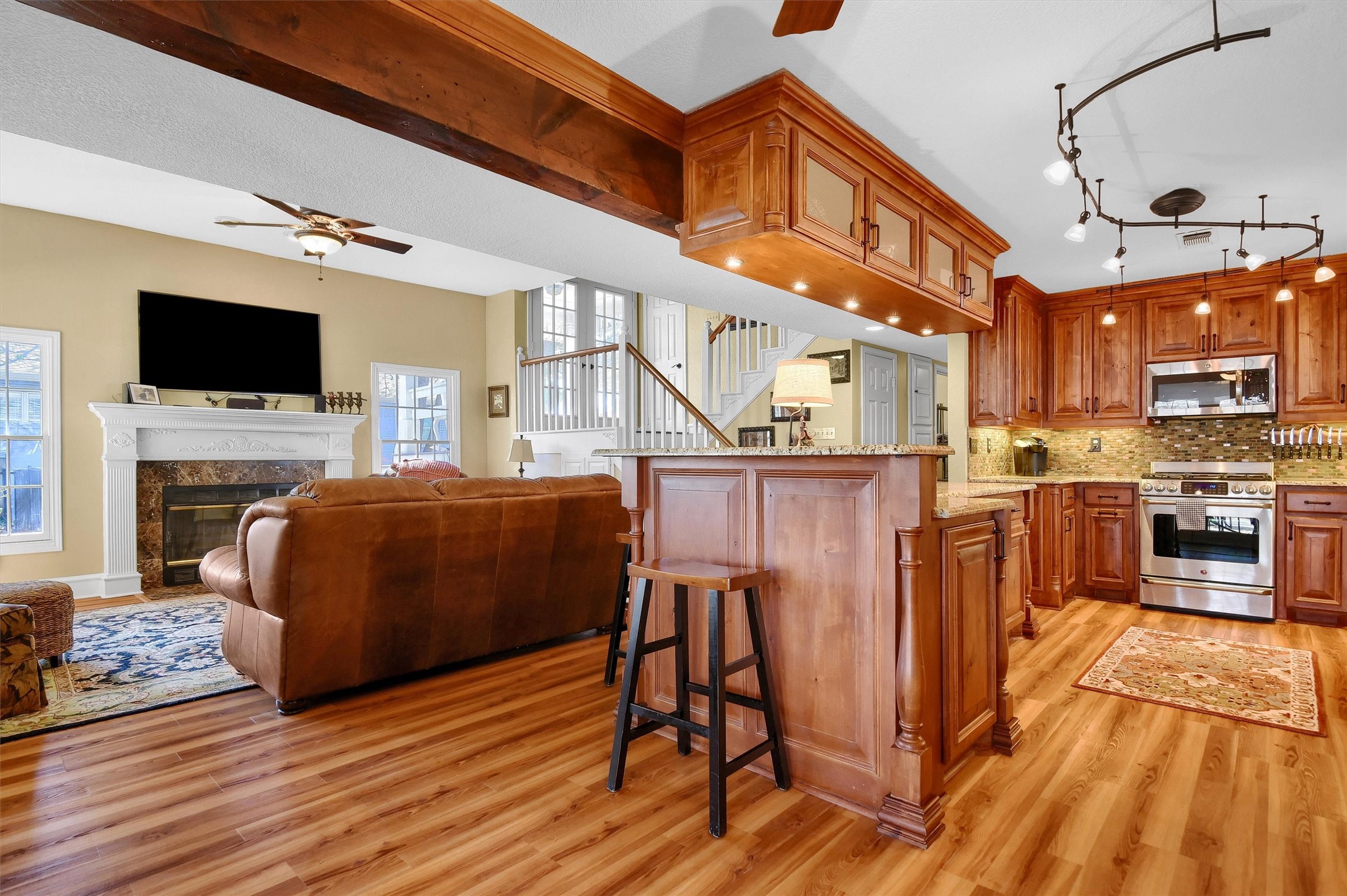 203 Kiowa Drive W Lake Kiowa TX 76240