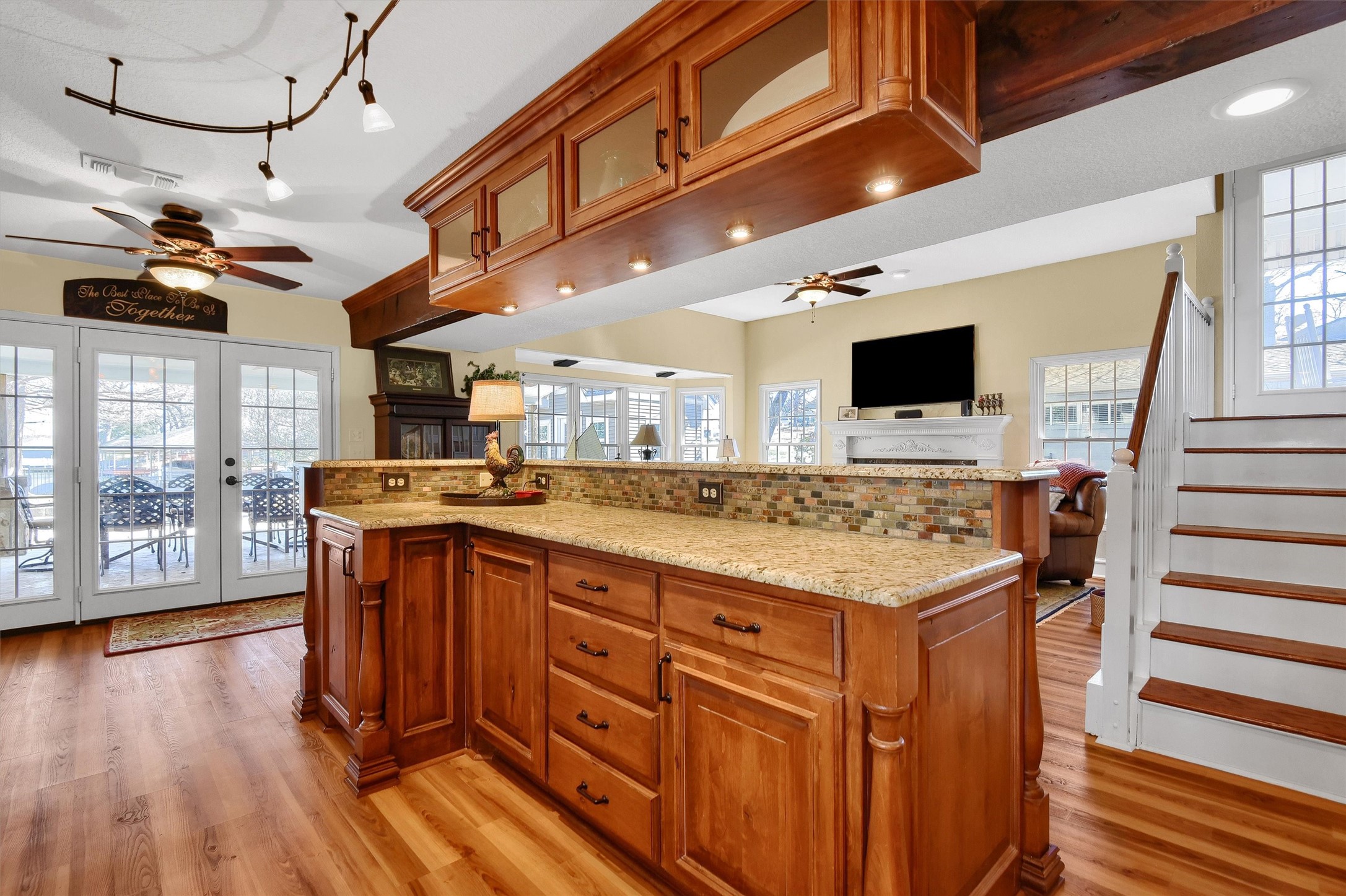 203 Kiowa Drive W Lake Kiowa TX 76240