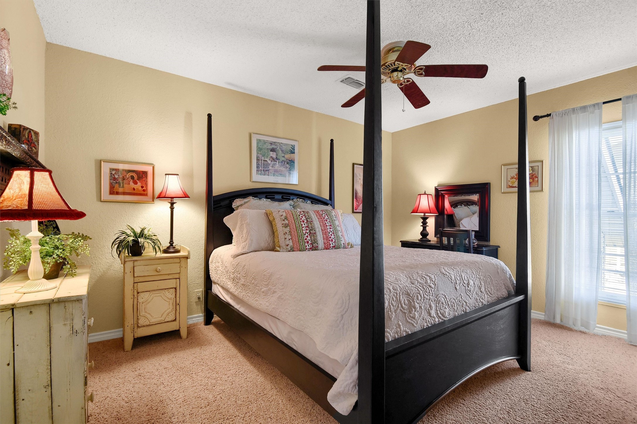 203 Kiowa Drive W Lake Kiowa TX 76240