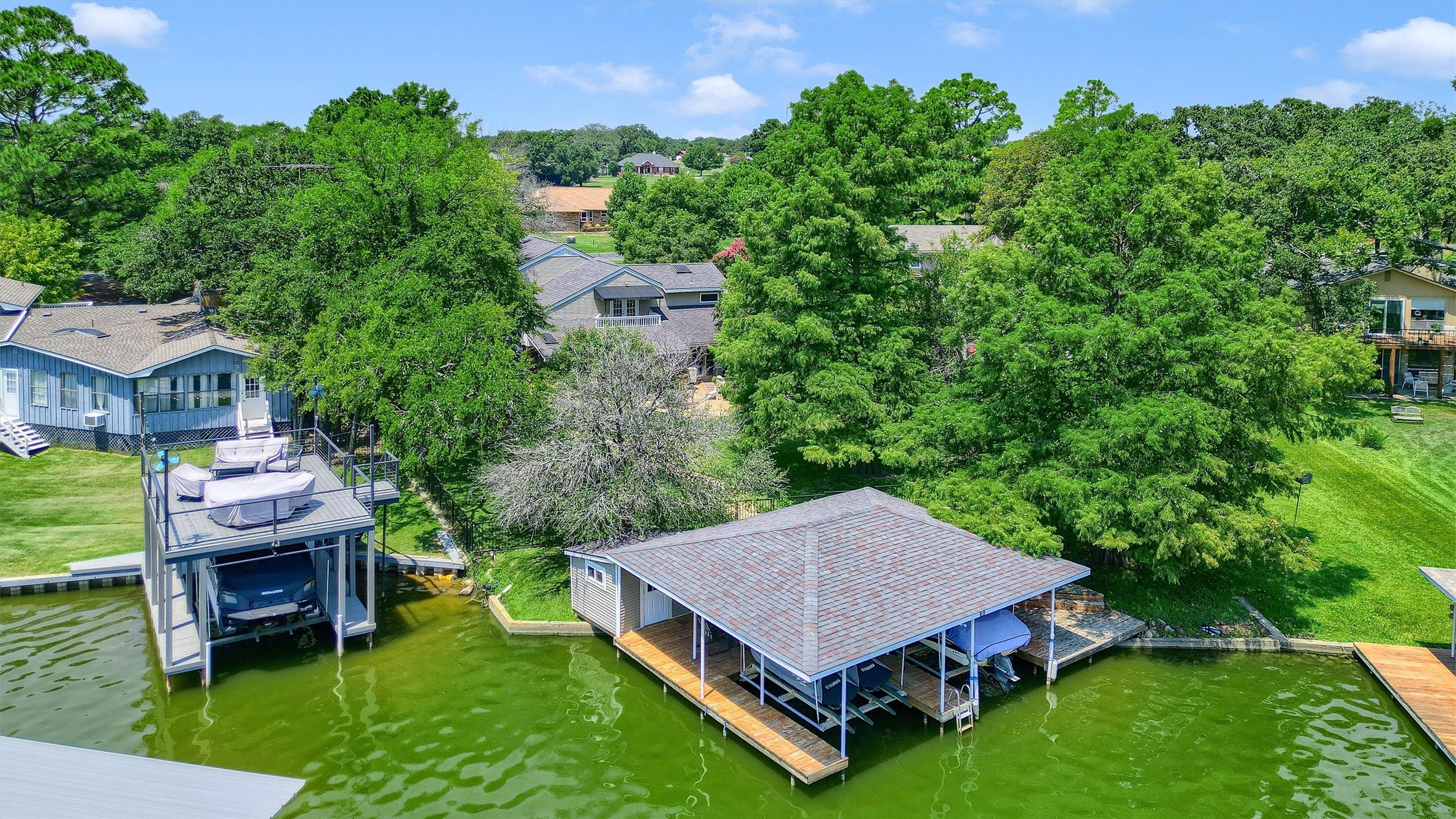 203 Kiowa Drive W Lake Kiowa TX 76240