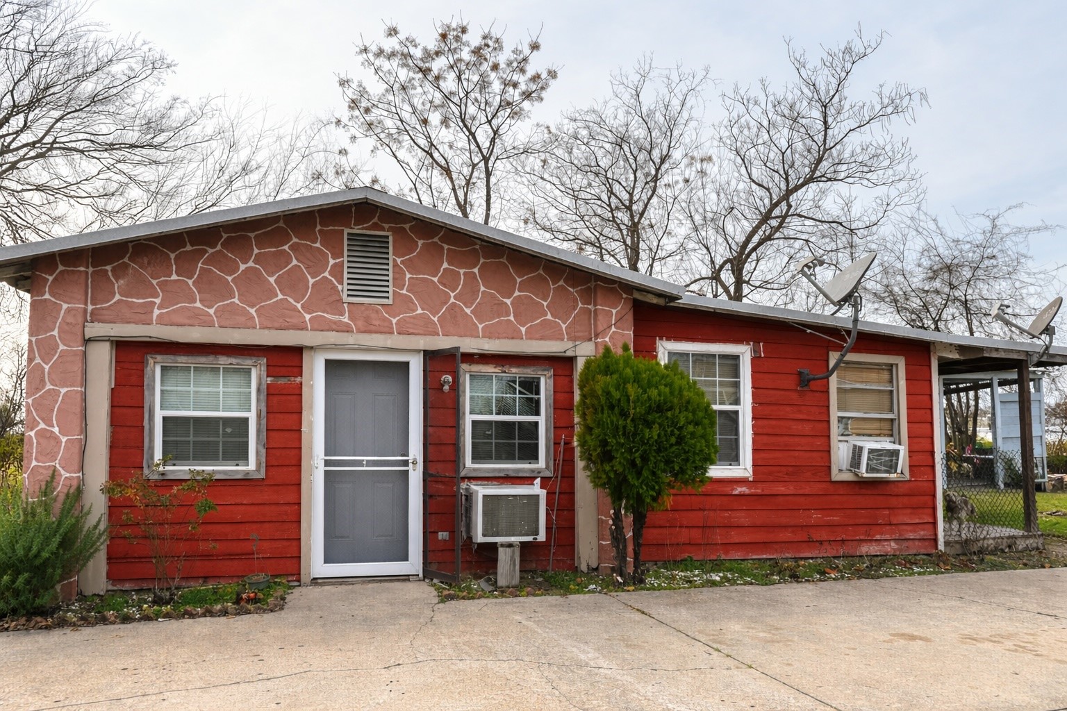108 N Ellis Ave Avenue Mt Pleasant TX 75455