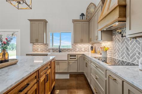 1097 Oak Knoll Lane Elm Mott TX 76640