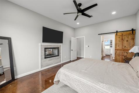 1097 Oak Knoll Lane Elm Mott TX 76640