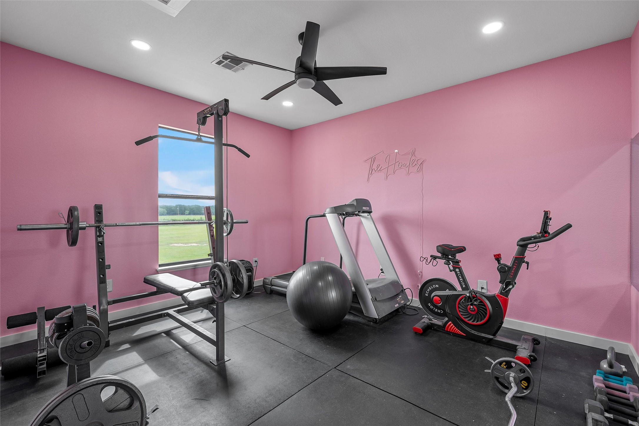 1097 Oak Knoll Lane Elm Mott TX 76640