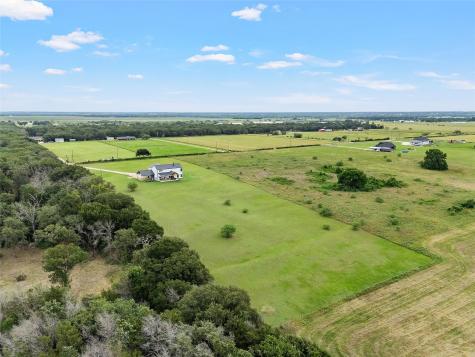 1097 Oak Knoll Lane Elm Mott TX 76640