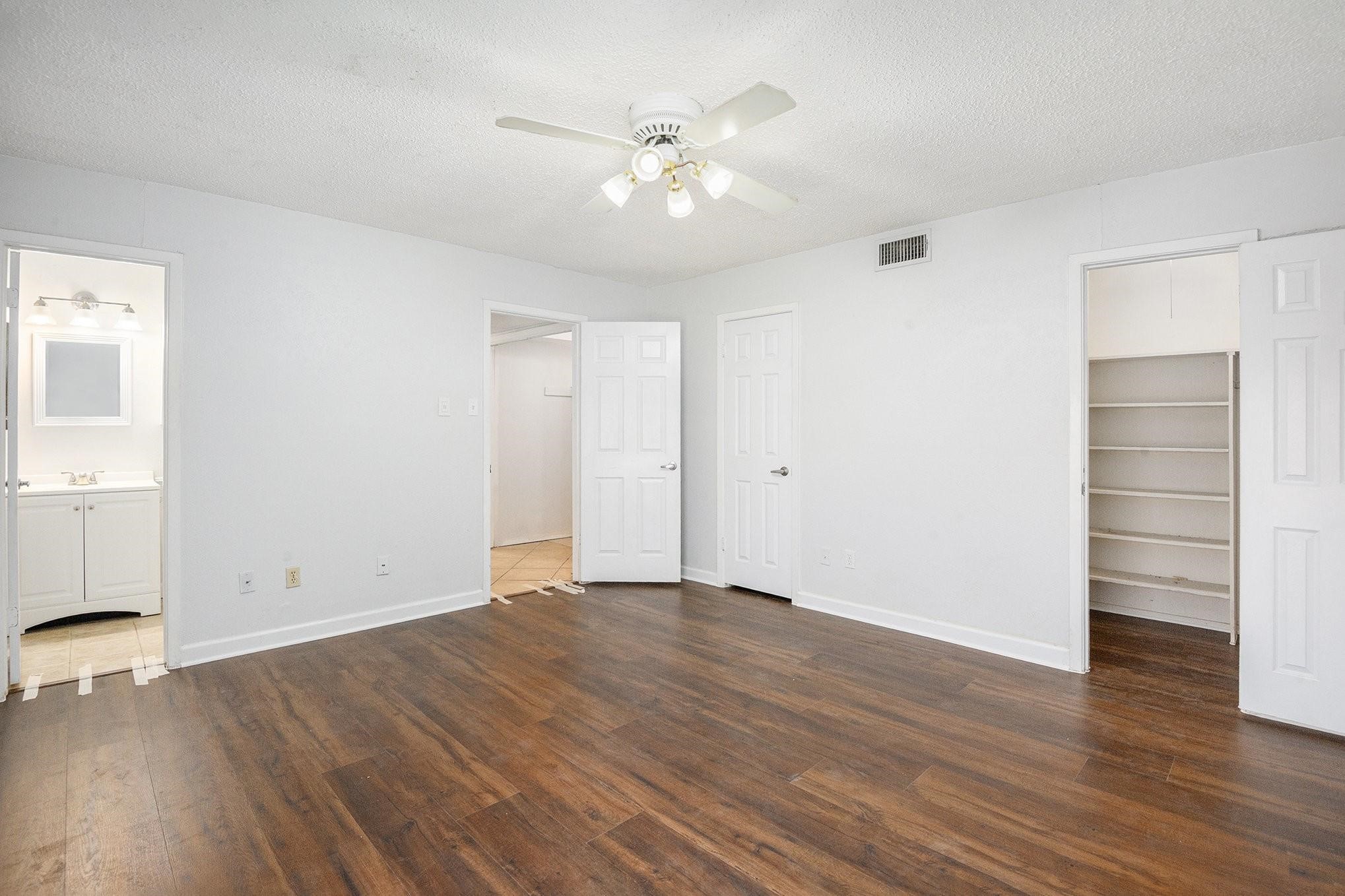 1934 Lost Creek Drive Arlington TX 76006