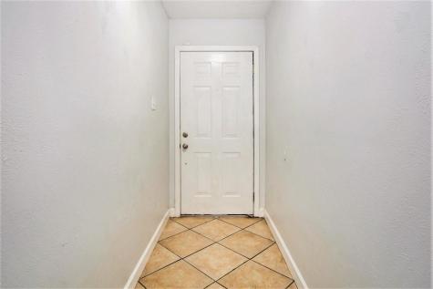 1934 Lost Creek Drive Arlington TX 76006
