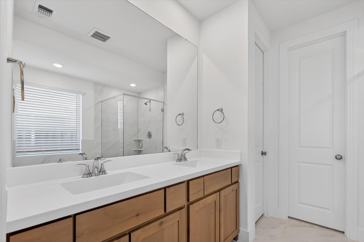 818 Stone Grove Road Lavon TX 75166