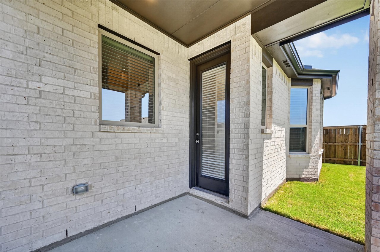 818 Stone Grove Road Lavon TX 75166