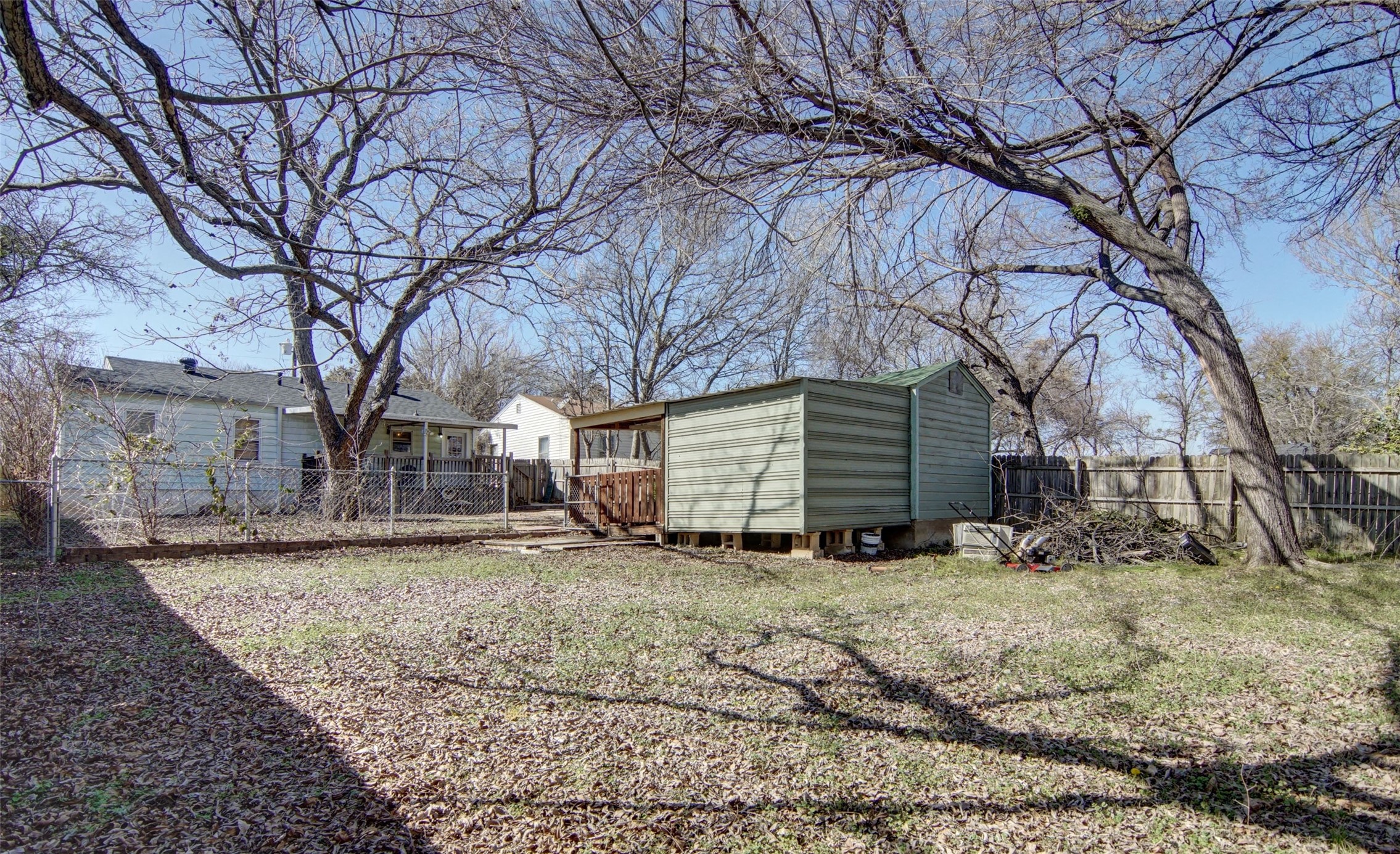 813 S Lamar Street Weatherford TX 76086