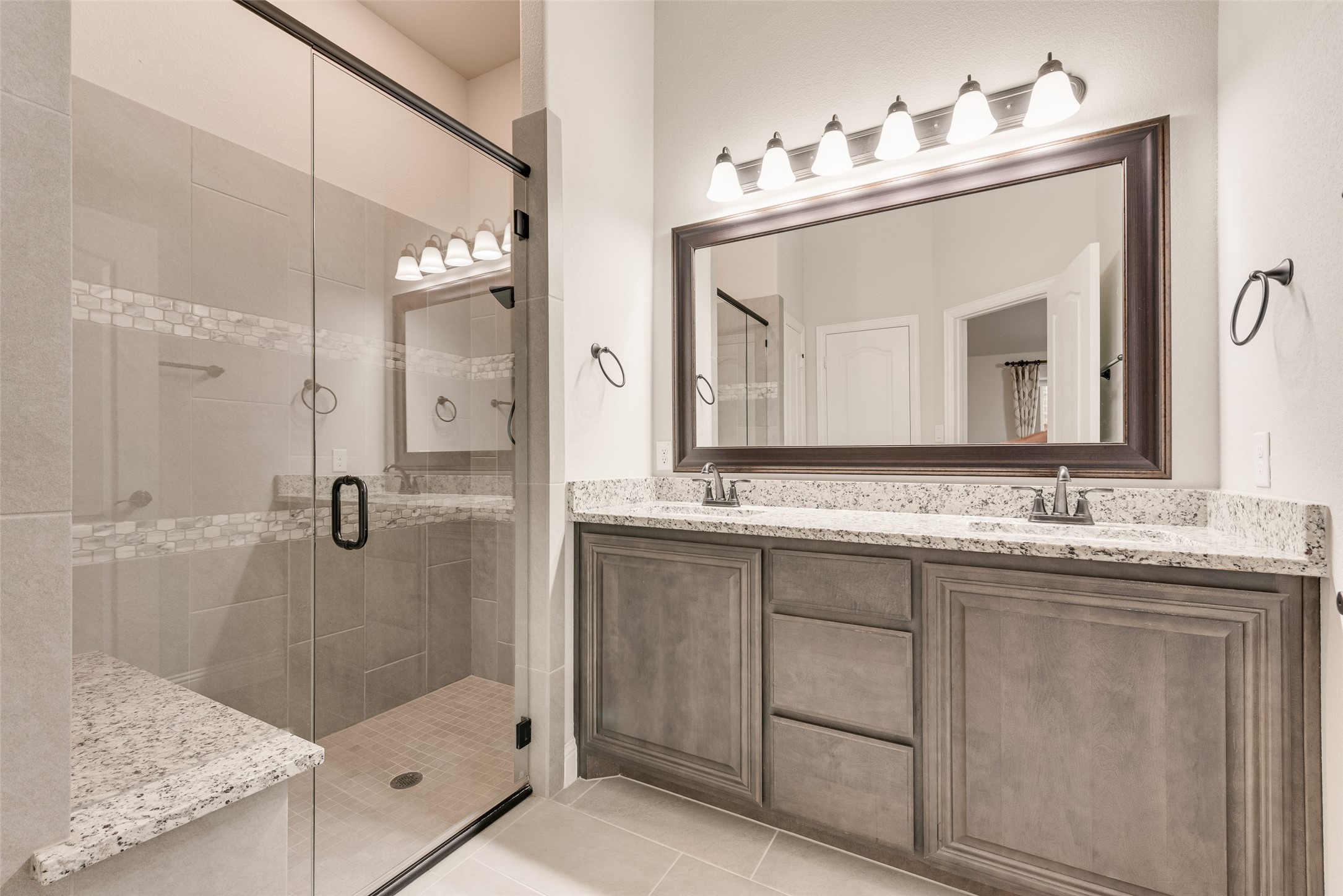 1941 Silverleaf Drive Glenn Heights TX 75154