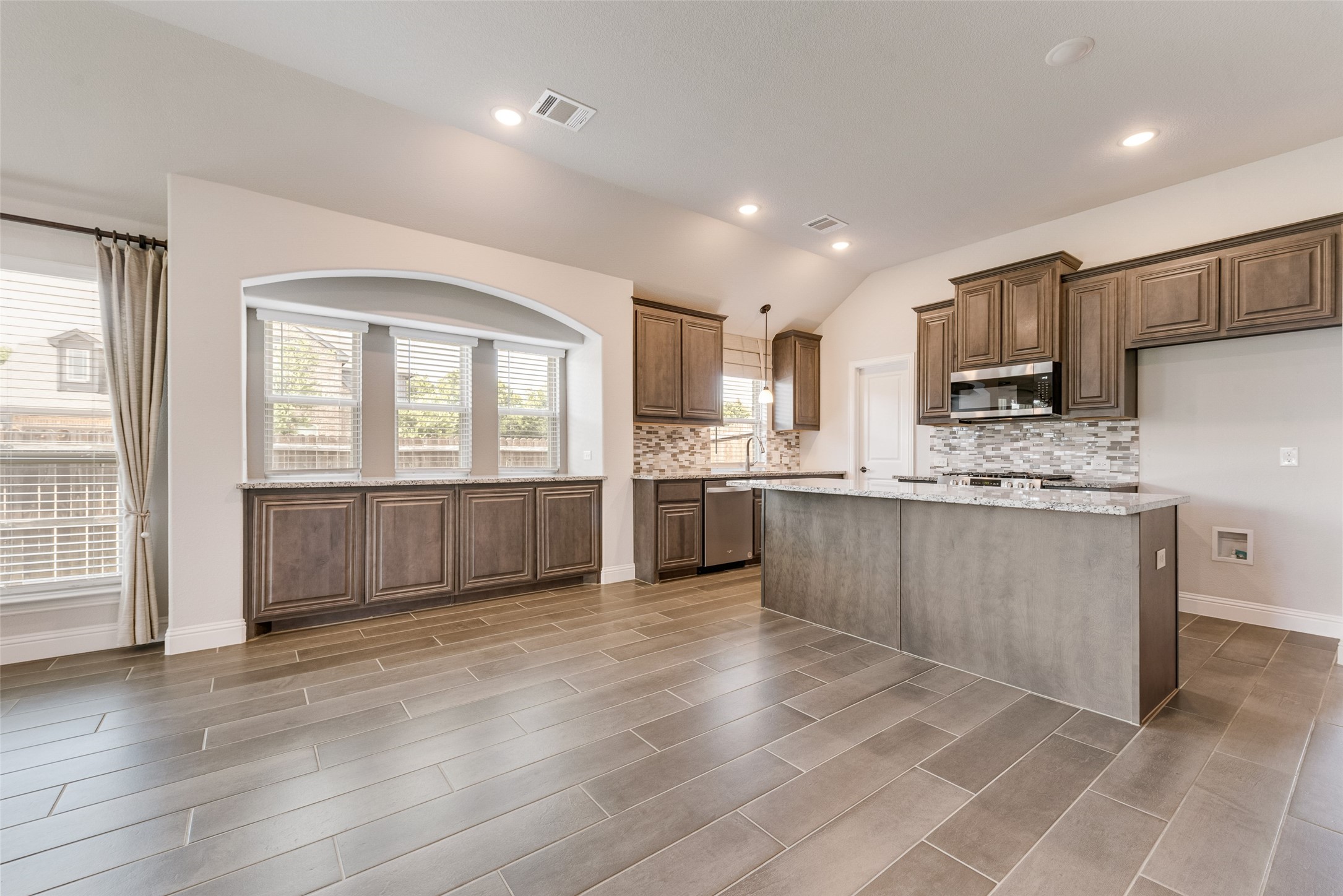 1941 Silverleaf Drive Glenn Heights TX 75154