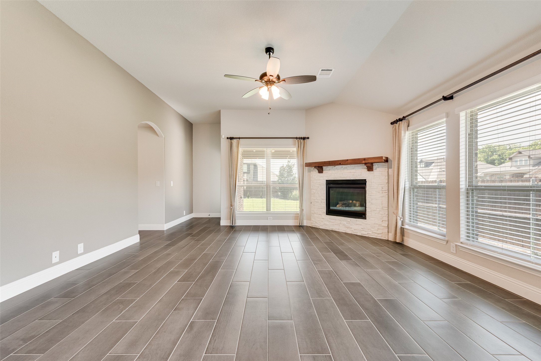 1941 Silverleaf Drive Glenn Heights TX 75154