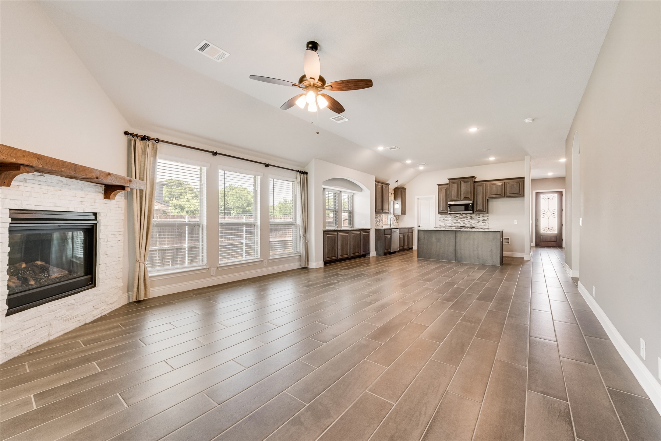 1941 Silverleaf Drive Glenn Heights TX 75154