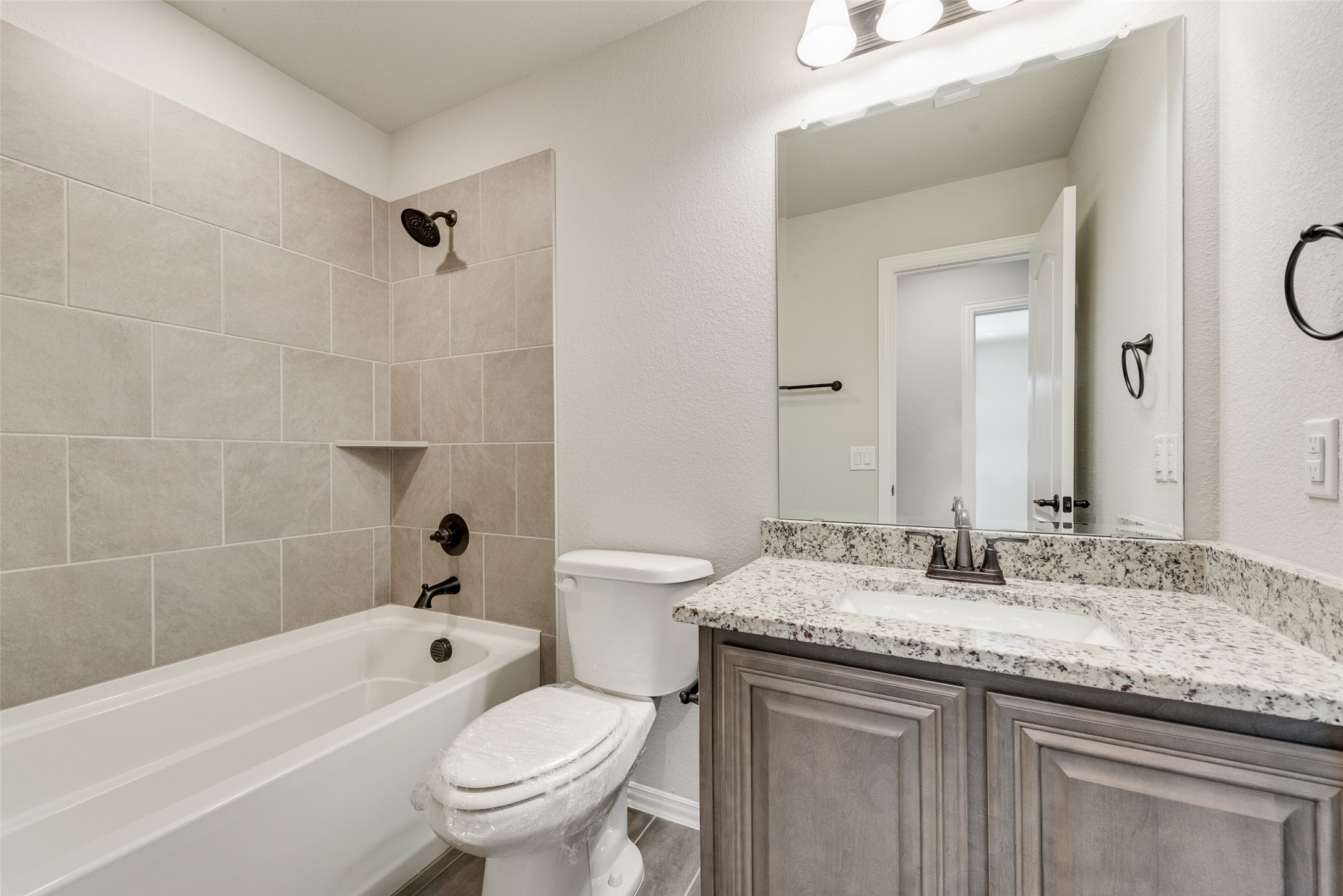 1941 Silverleaf Drive Glenn Heights TX 75154