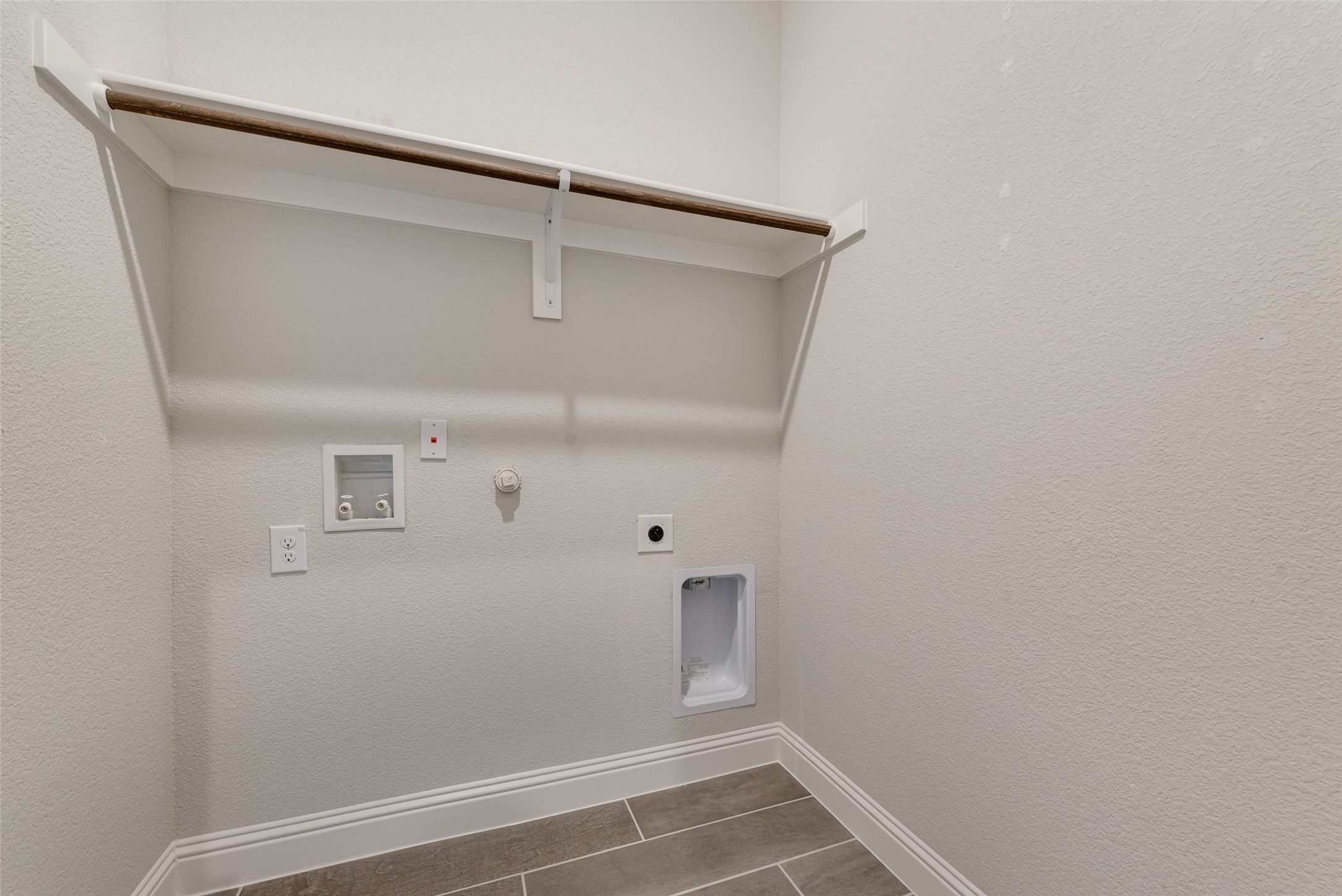 1941 Silverleaf Drive Glenn Heights TX 75154