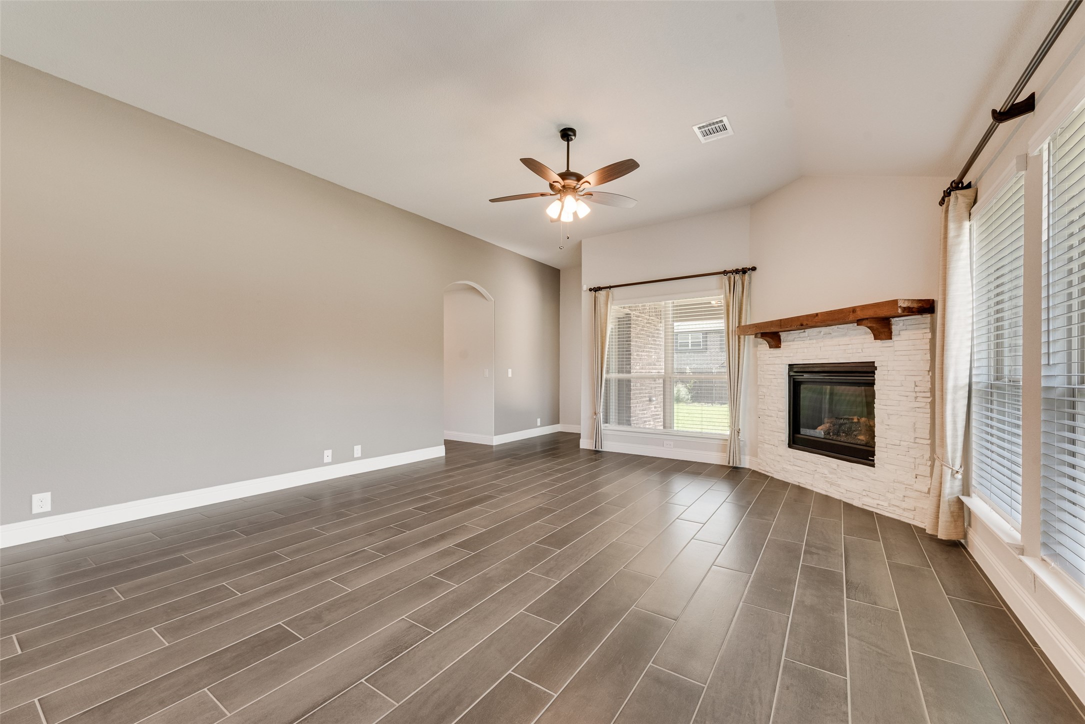 1941 Silverleaf Drive Glenn Heights TX 75154