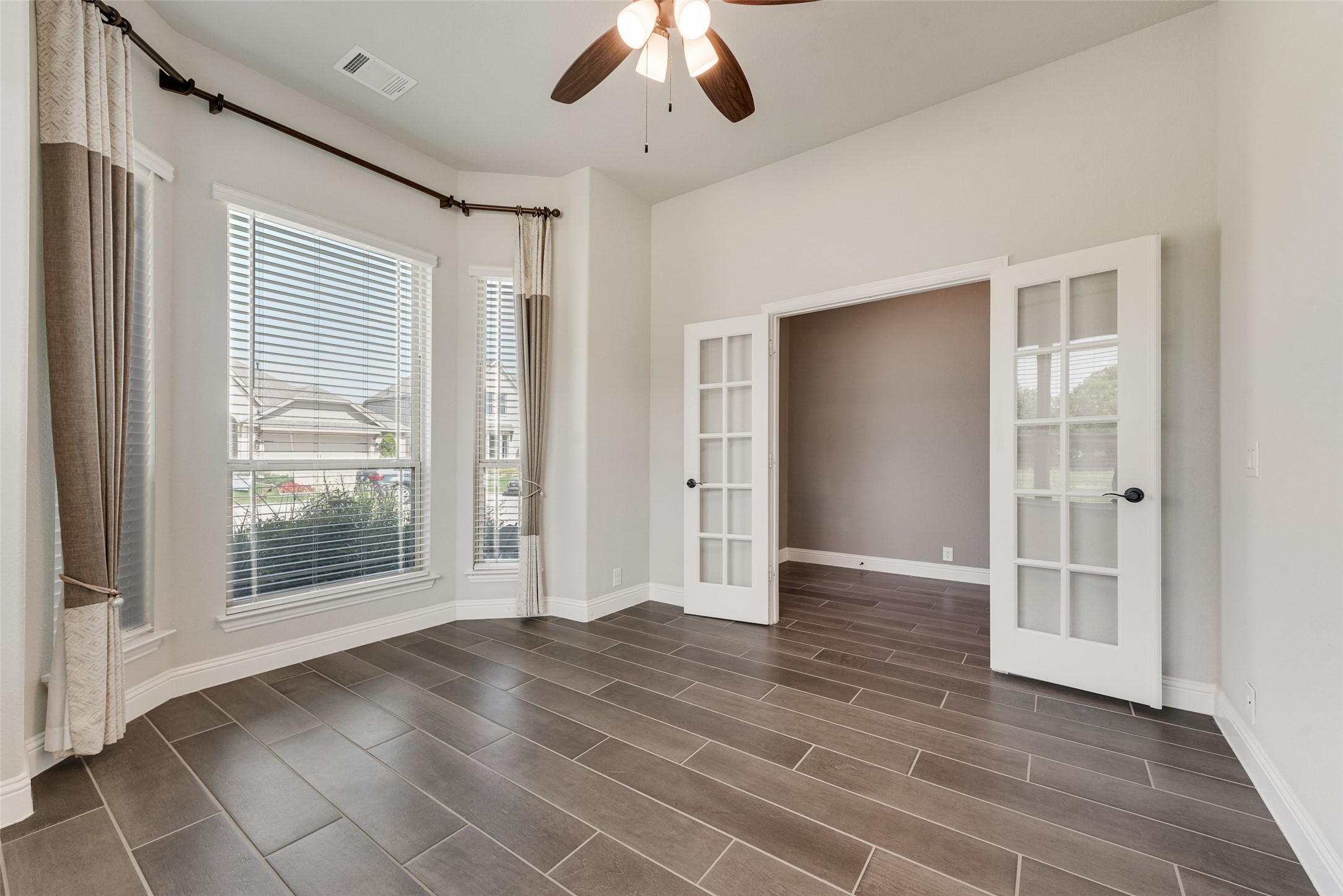 1941 Silverleaf Drive Glenn Heights TX 75154