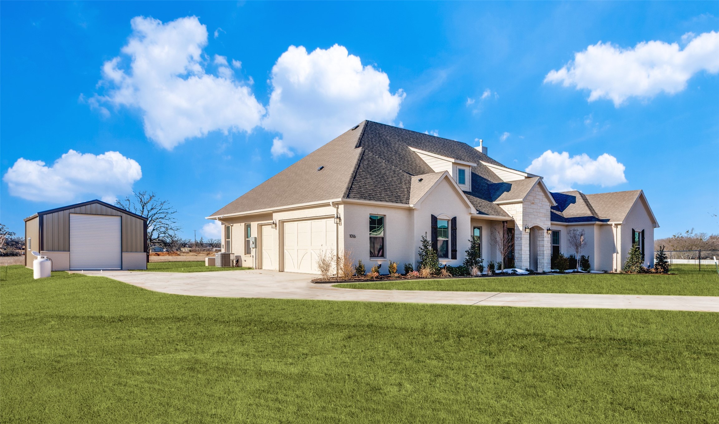 1016 Emery Court Weatherford TX 76087