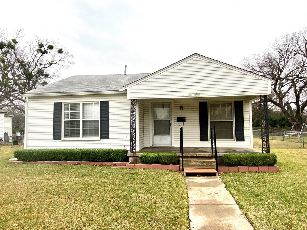 1103 W Alan Avenue Carrollton TX 75006