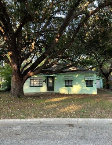 652 Schieme Street River Oaks TX 76114