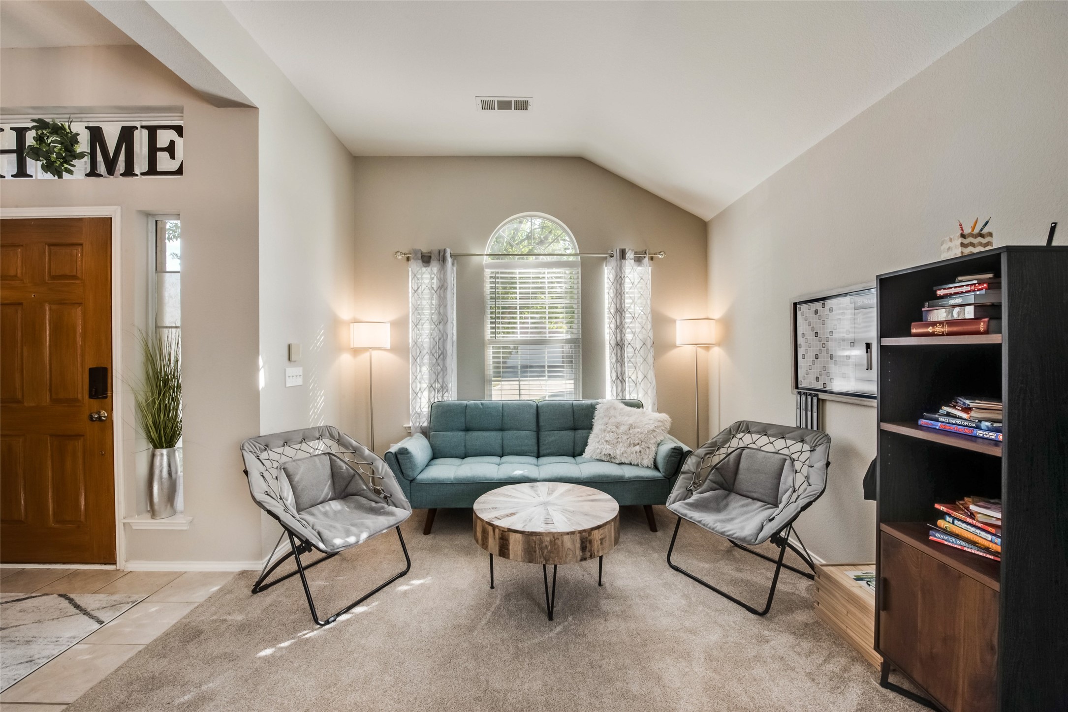 2732 Excalibur Drive Grand Prairie TX 75052