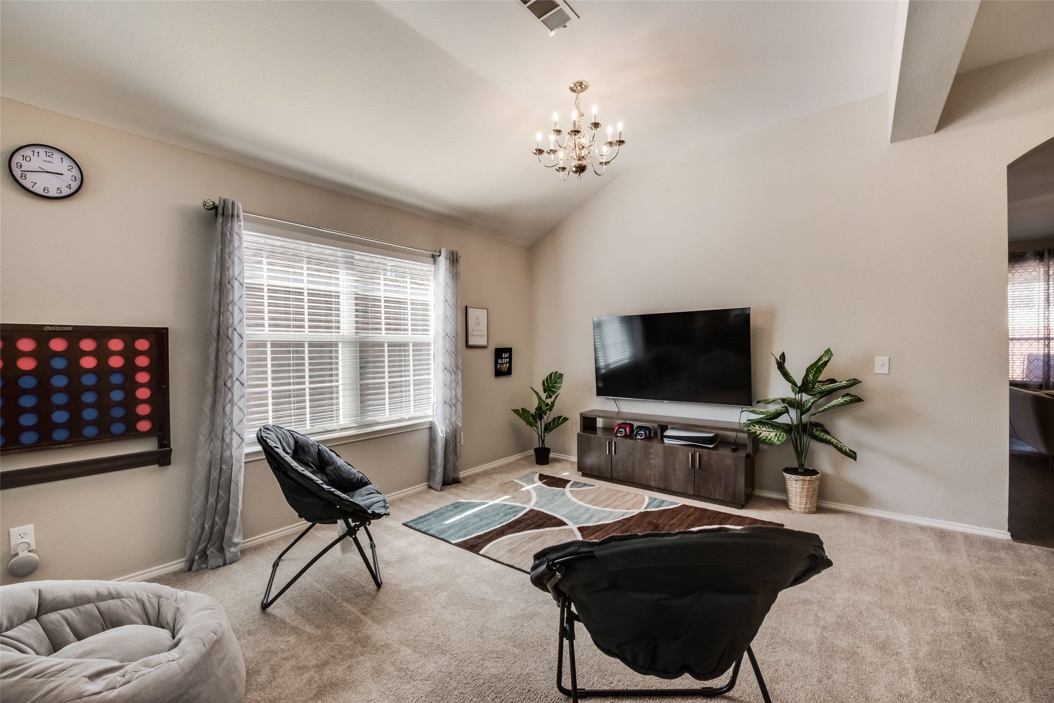 2732 Excalibur Drive Grand Prairie TX 75052