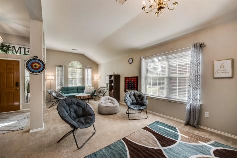 2732 Excalibur Drive Grand Prairie TX 75052