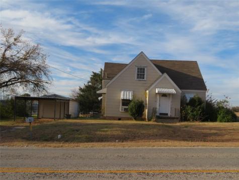 302 Rock Hill Road Bowie TX 76230