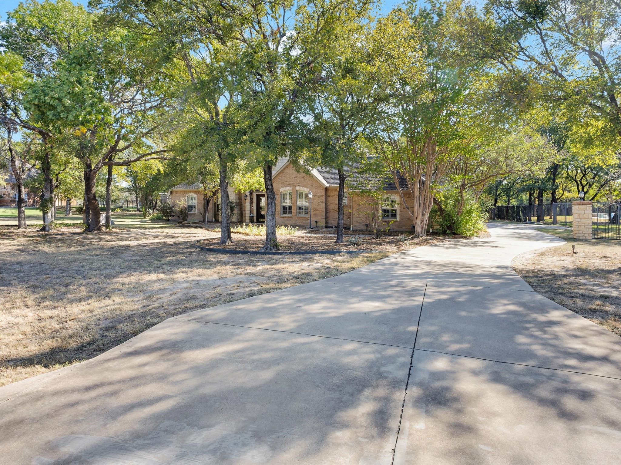 142 Crown Ridge Court Fort Worth TX 76108