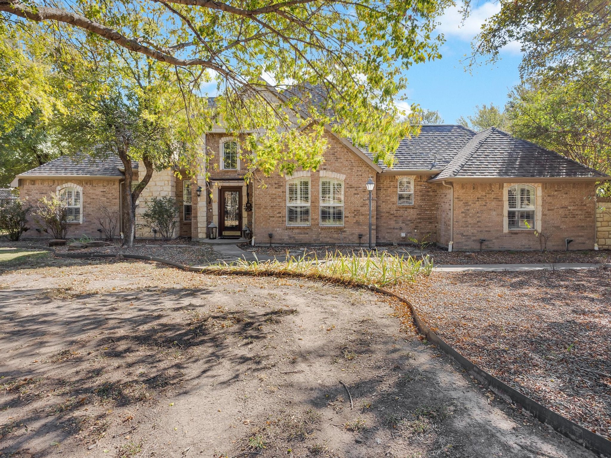 142 Crown Ridge Court Fort Worth TX 76108