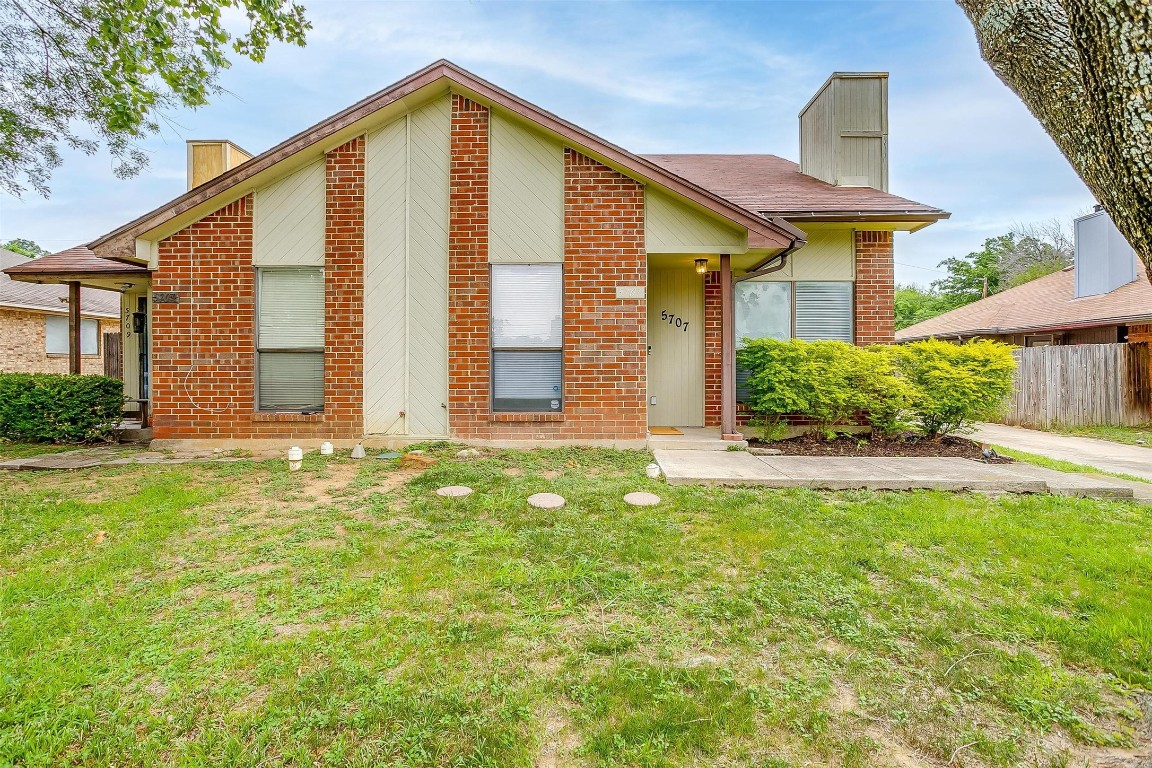 5707 Bramblewood Court Arlington TX 76017