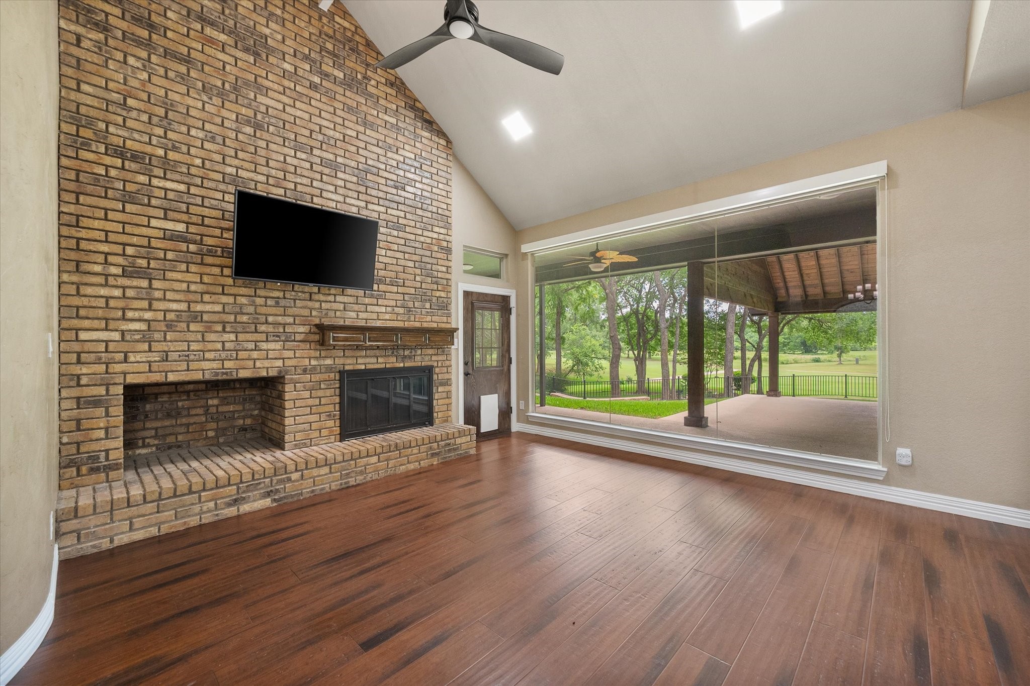823 Kingston Drive Mansfield TX 76063