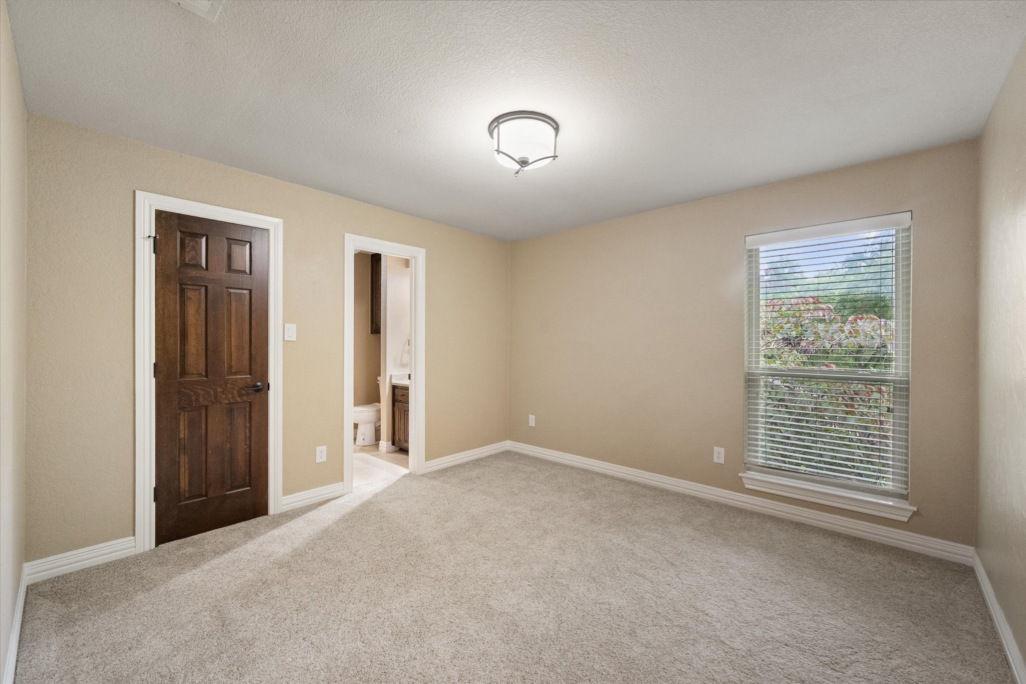 823 Kingston Drive Mansfield TX 76063
