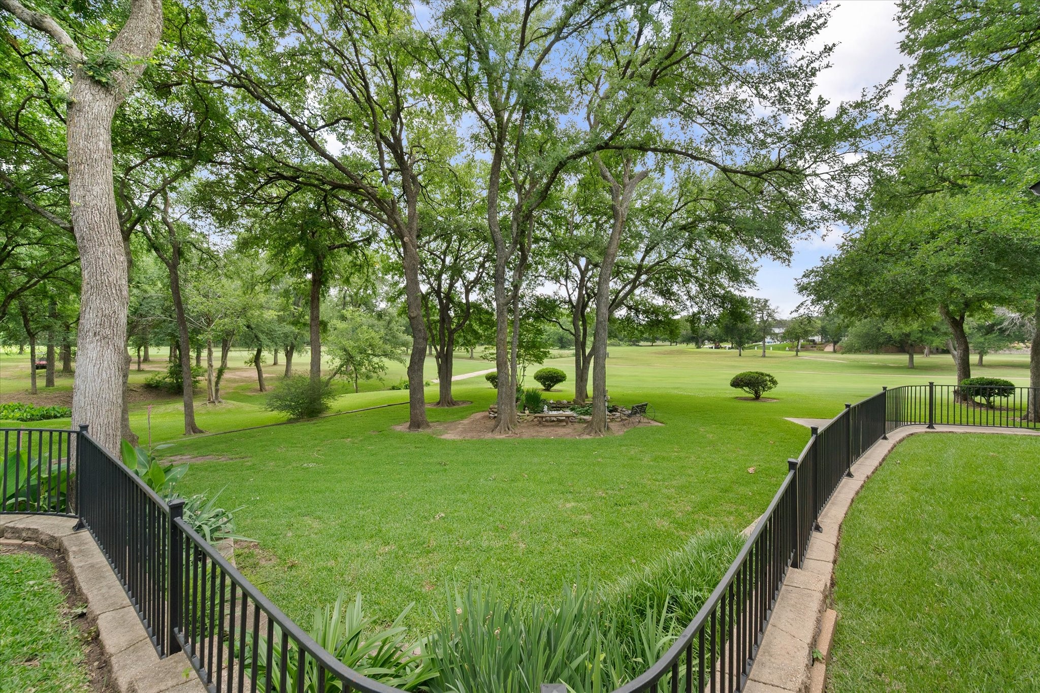 823 Kingston Drive Mansfield TX 76063